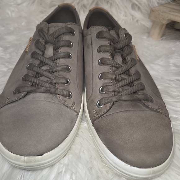 Ecco Men's Brown Casual Sneakers - Picture 5 of 7
